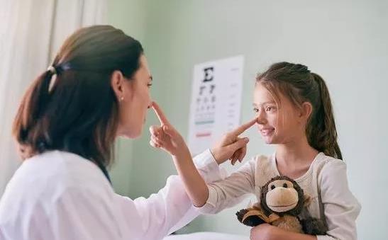 父母是近視眼，孩子一定會近視嗎？
