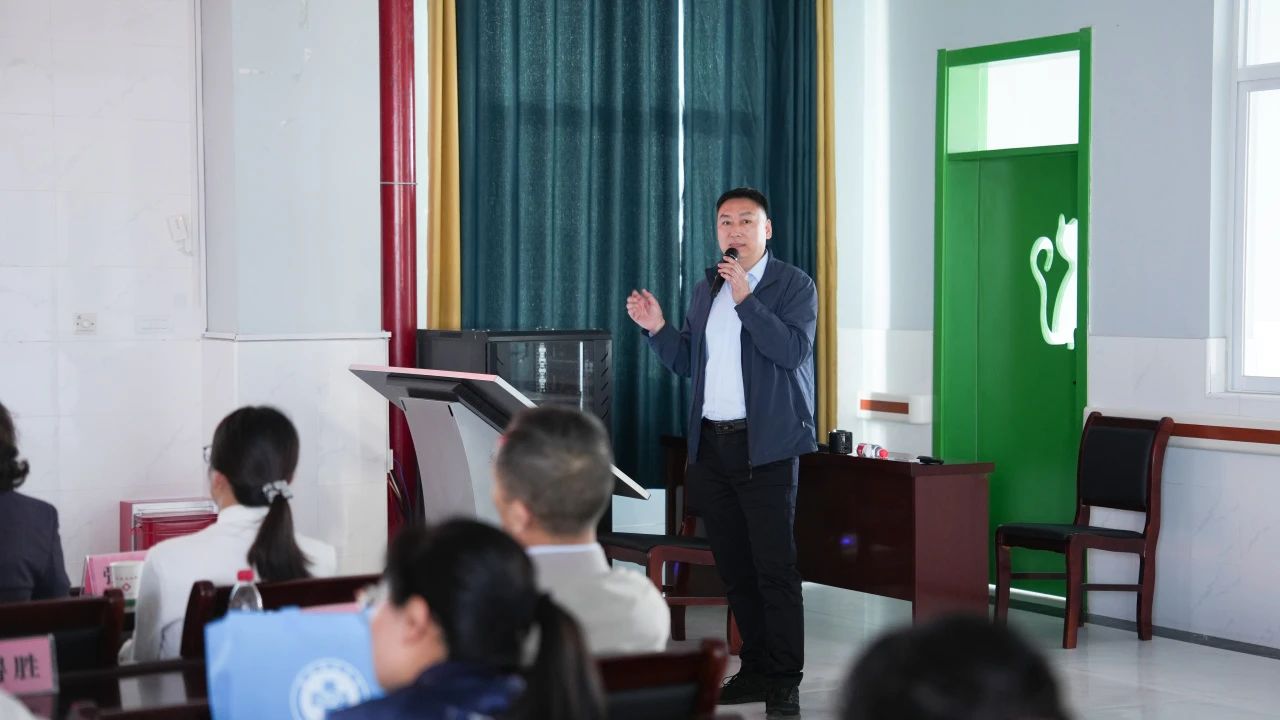 河南“明亮工程”疑難眼病會(huì)診公益活動(dòng)